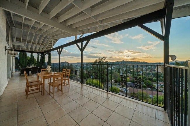 Building Photo - 1853 Penasco Rd