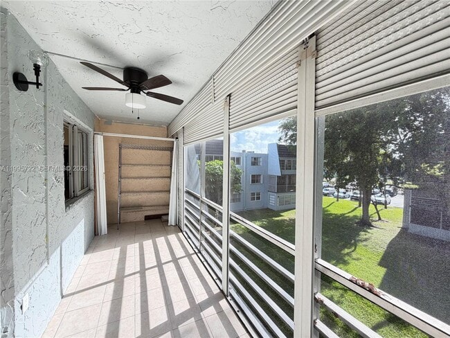 Building Photo - 9201 Lime Bay Blvd