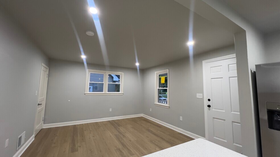 Building Photo - 13020 Estelle Rd