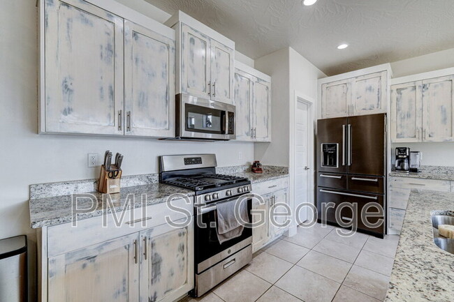 Building Photo - 2823 Kenzies Way