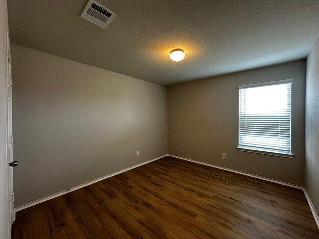 Building Photo - 23330 Briarstone Hbr Trl