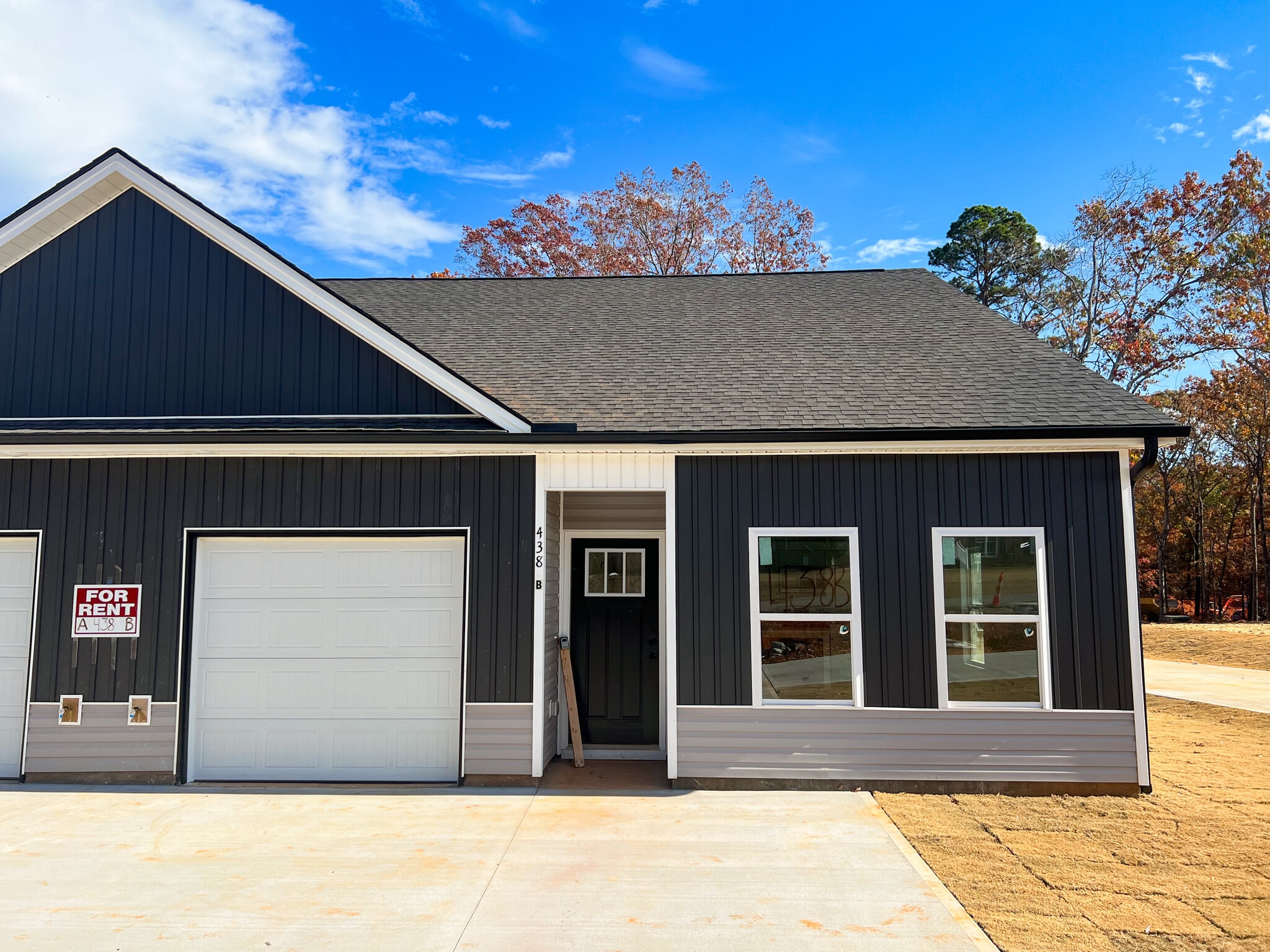 Building Photo - 436 Blume Rd