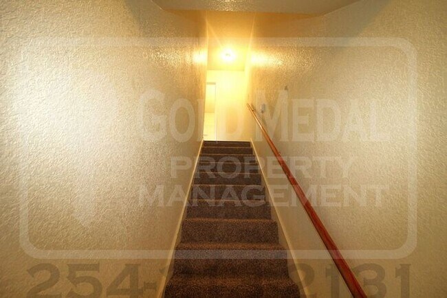 Building Photo - 3700 Ys Pak Ct