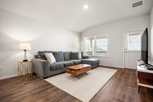 Building Photo - Lease Home in Comal County is Ready for Im...