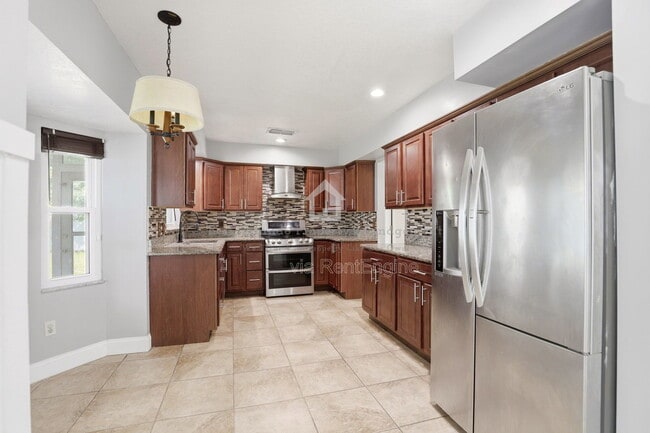 Building Photo - 6018 Brookhill Cir