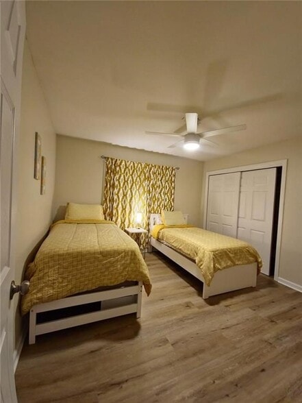 Building Photo - 6702 Songwood Dr