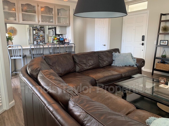 Building Photo - 2305 Rancho Del Oro Rd