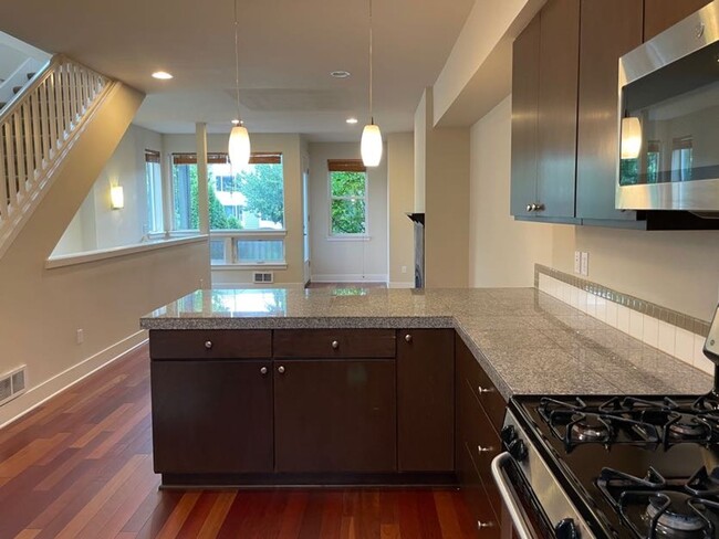 Building Photo - Light and Bright Greenwood Townhouse