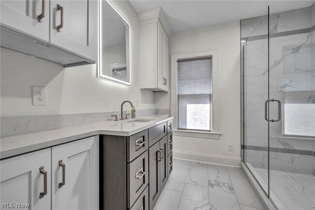 Building Photo - 2135 Coventry Rd