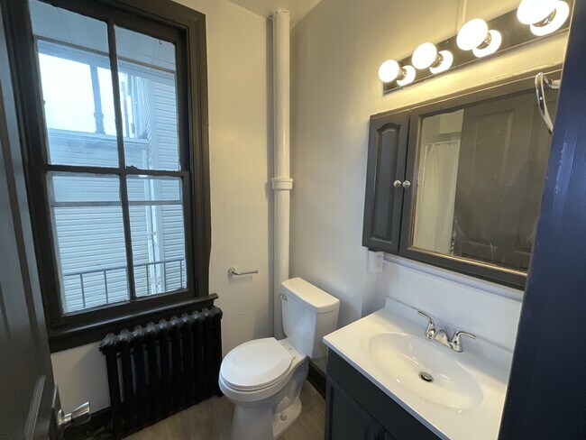 Building Photo - 649 W College Ave