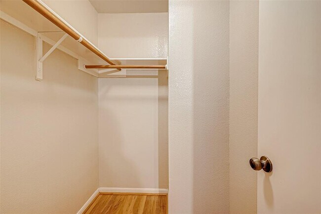 Building Photo - 9514 Sedge Wren Ct