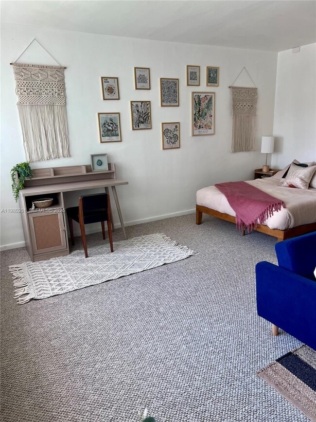 Building Photo - 1000 West Ave