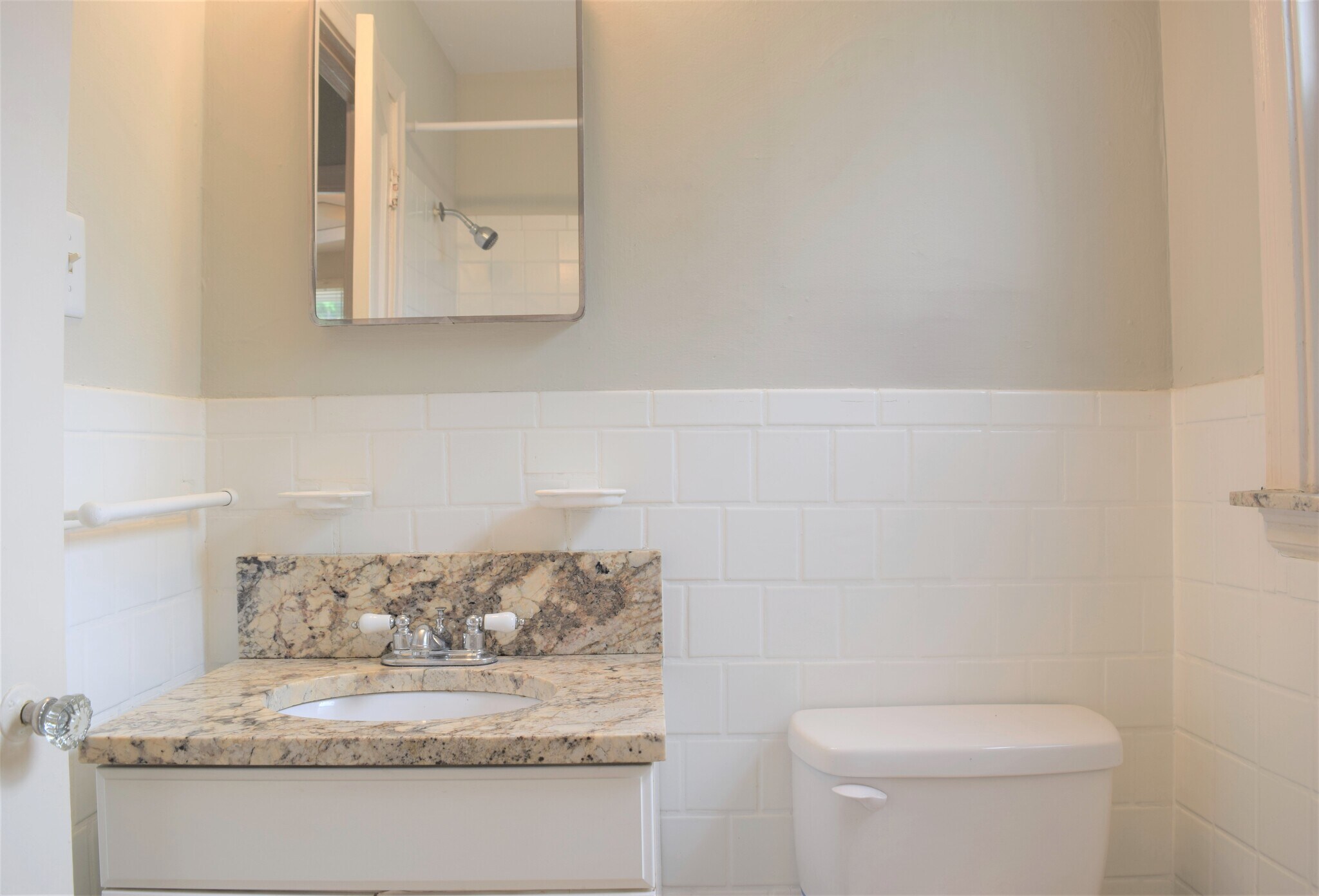 Building Photo - 1229 Louisville Ave