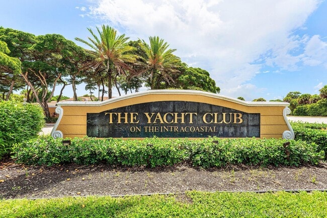 Building Photo - 167 Yacht Club Way