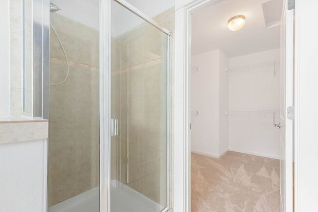 Building Photo - 17448 NE 98th Way