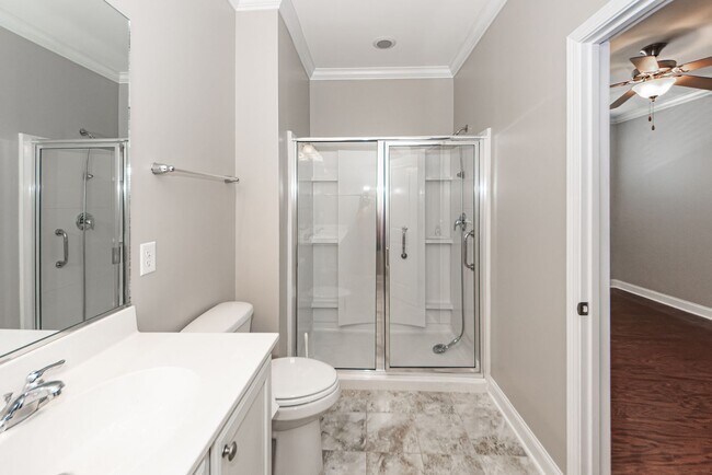 Building Photo - 4 Bedroom 3.5 Bath Townhouse in Kingsbridge at Park West - Mt Pleasant