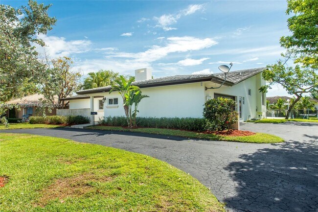 Building Photo - 13001 Nevada St