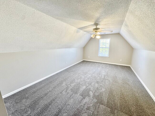 Building Photo - 7469 Dal Whinnie Trail