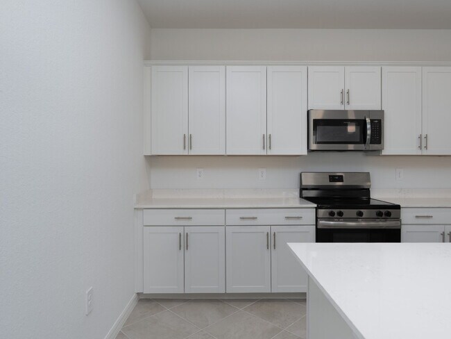 Building Photo - 11470 Burgundy Dr