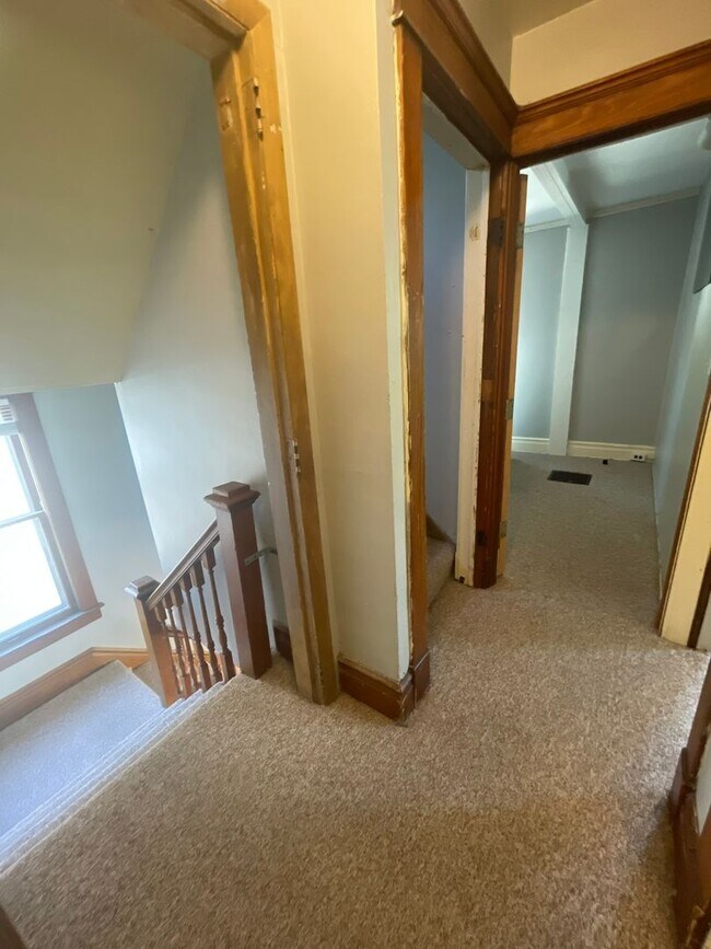 Building Photo - 952 Greenwood Ave