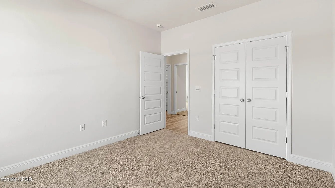 Building Photo - 4865 Sandhill Wy