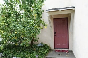 Building Photo - 30535 Canwood St