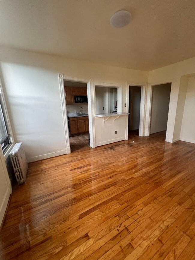 Building Photo - 203 Moffat St