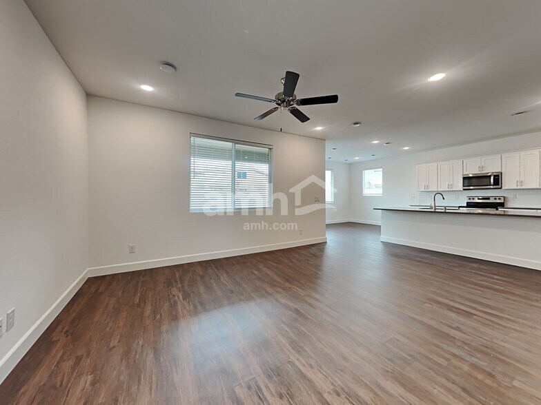Building Photo - 2738 Stormy Star Ave