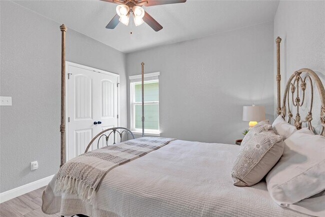 Building Photo - 8508 Glade Dr