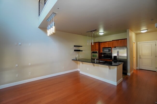 Building Photo - 412 S 13th St