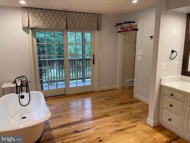 Building Photo - 3317 Black Rock Rd