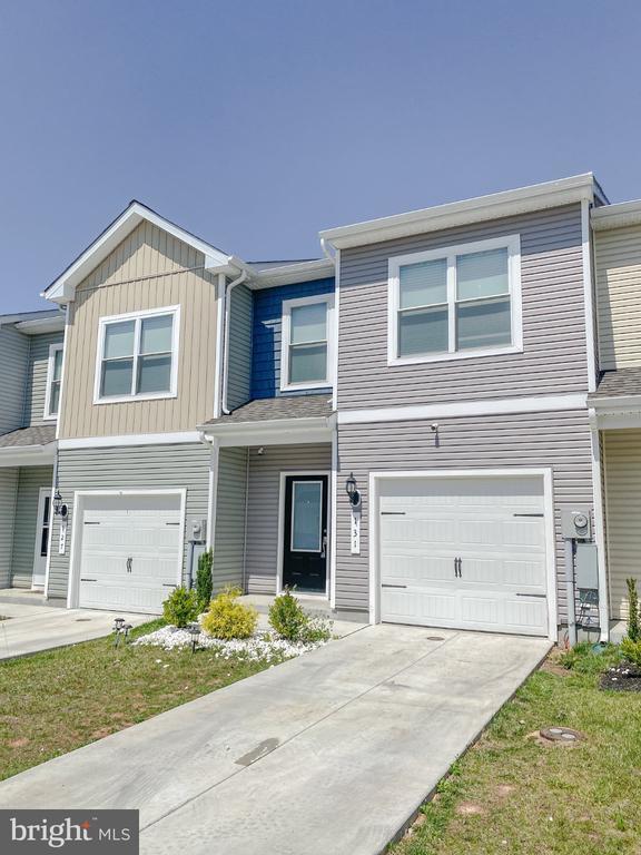 Building Photo - 131 Cramsford St