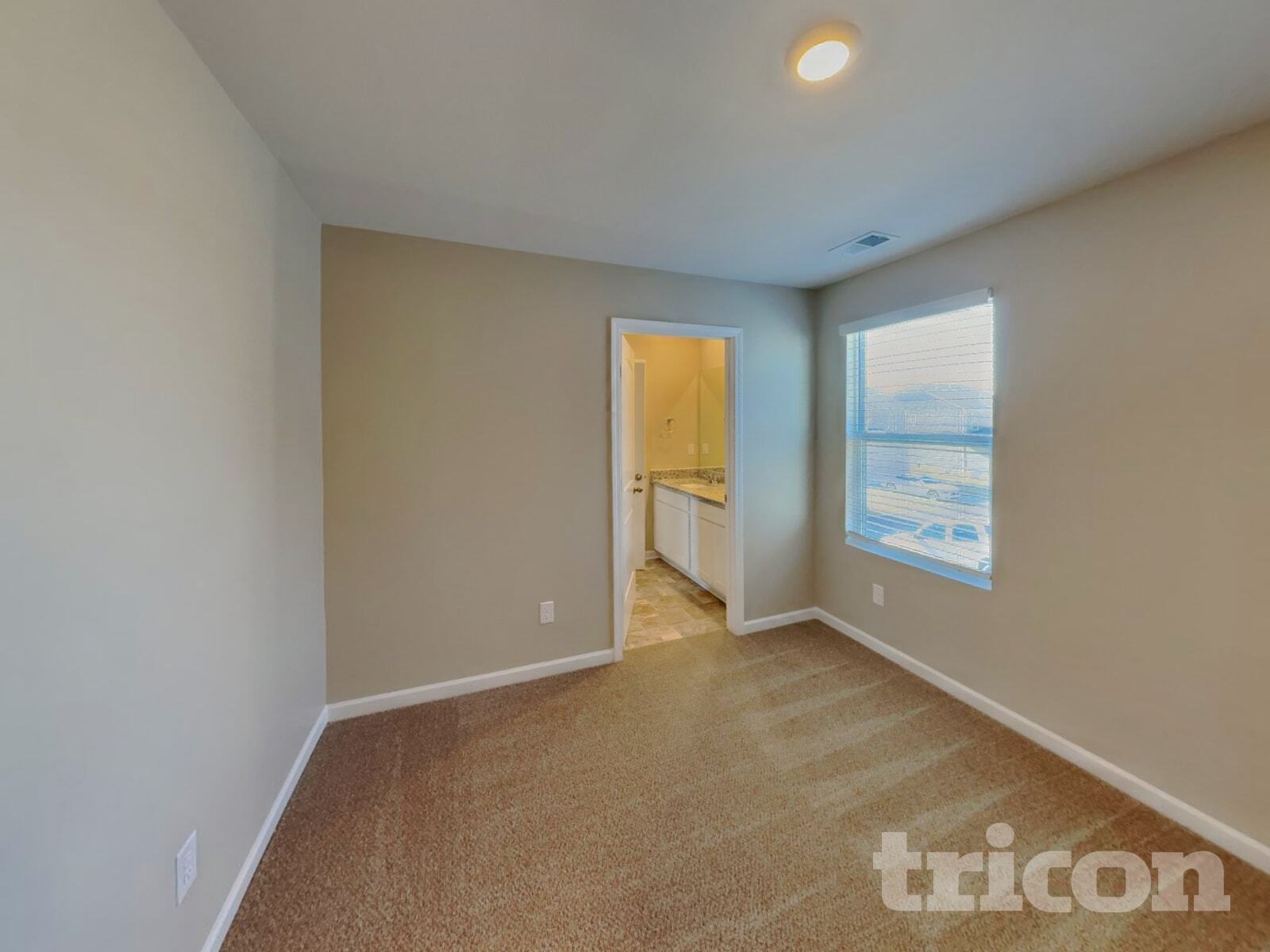 Building Photo - 1525 Ashgrove Pl