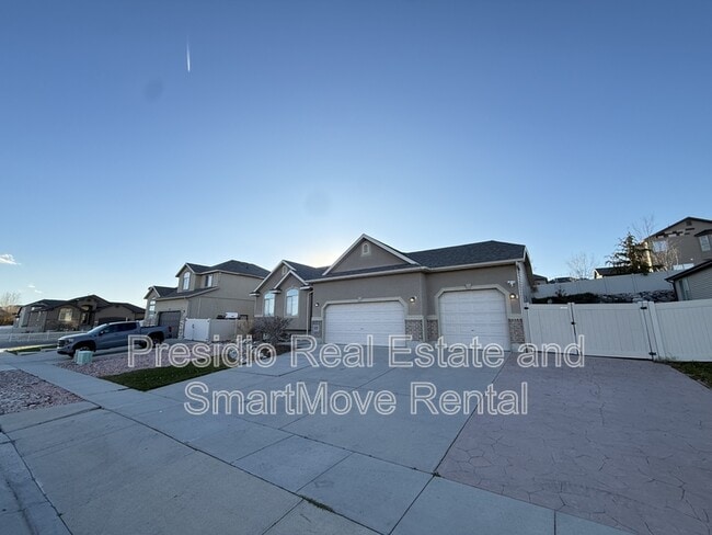 Building Photo - 6248 S High Bluff Dr