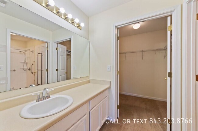 Building Photo - 1257 River Rock Rd