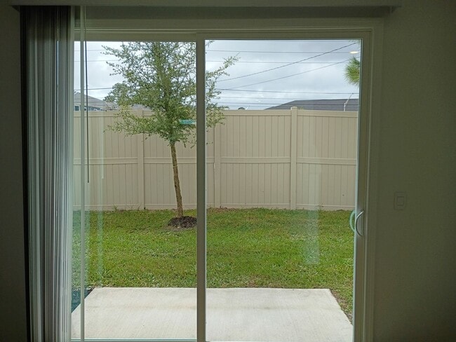 Building Photo - 5659 Ansley St