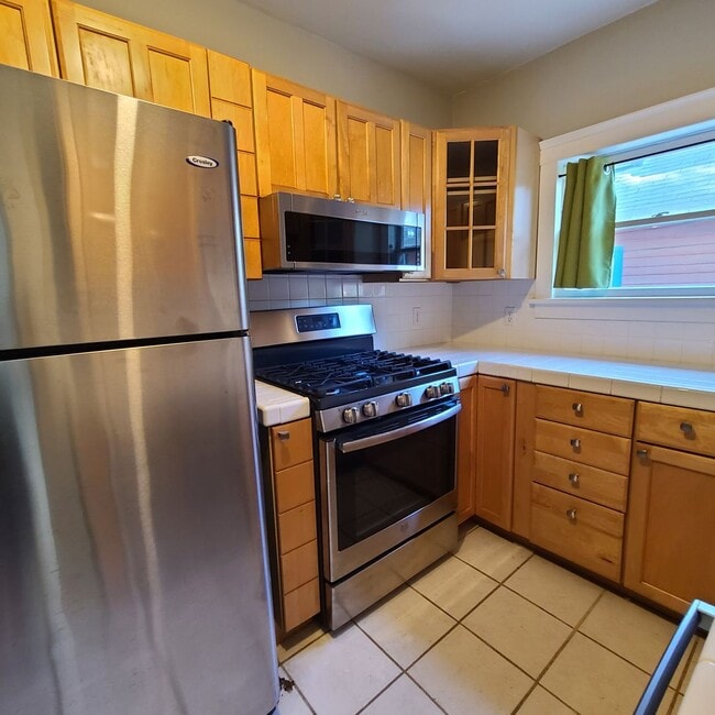 Building Photo - Diamond Duplex