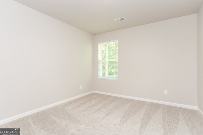 Building Photo - 910 Fellowship Rd
