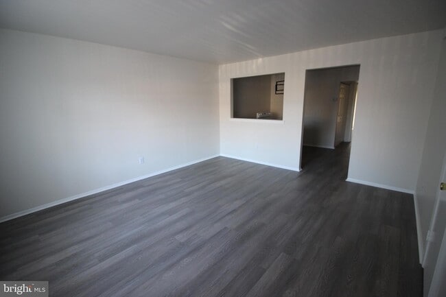 Building Photo - 2016 Jason Dr