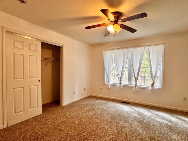 Building Photo - Log Home Nestled in the Woods, Albemarle County Location