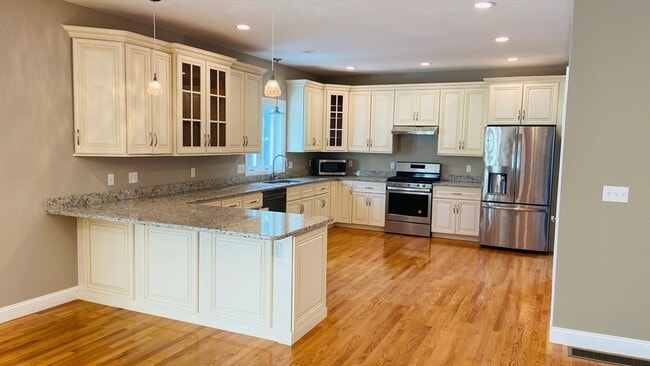 Primary Photo - 10 A Arredondo Cir