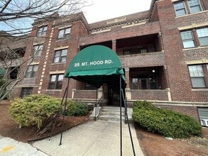 Building Photo - 25 Mt Hood Rd