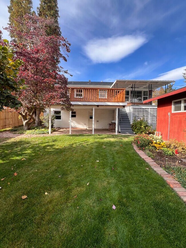 Building Photo - Non-Refundable & Security Deposit Total: $...