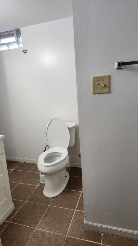 Building Photo - 6747 Rocky Den Rd