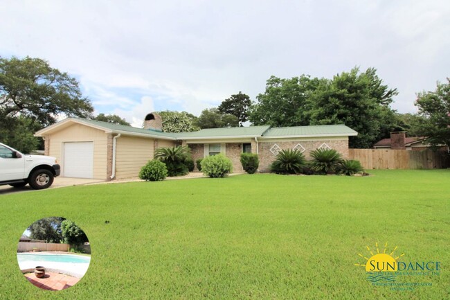 Primary Photo - Beautiful Northgate Estates Home with Pool!