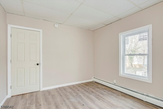 Building Photo - 239 Water St