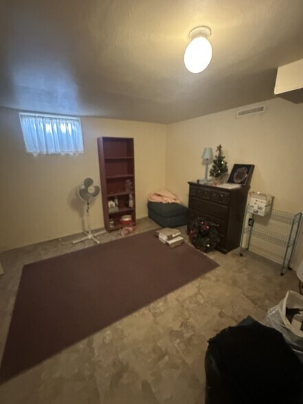 Building Photo - 6542 Teller St