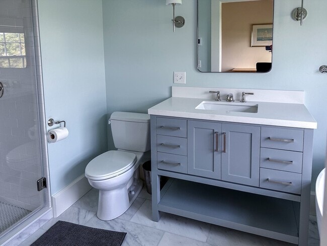 Building Photo - 48 Proctor St