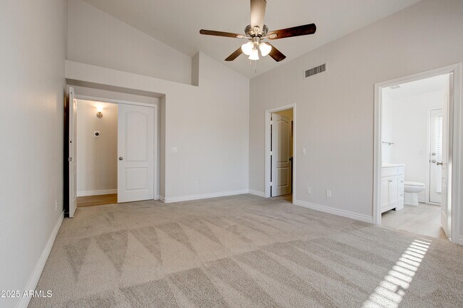 Building Photo - 9859 W Potter Dr