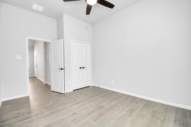 Building Photo - 19807 Palomino Pr Trl